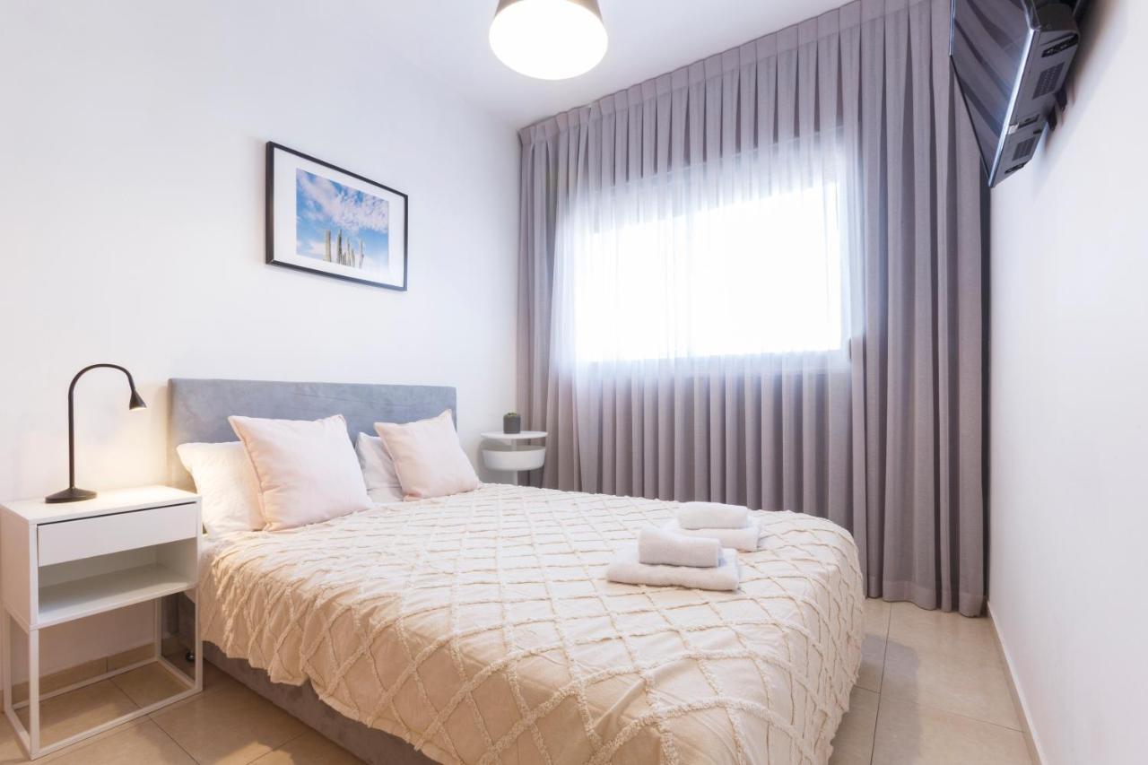 Apartment Localz - Arlozorov Apartment's Tel Aviv