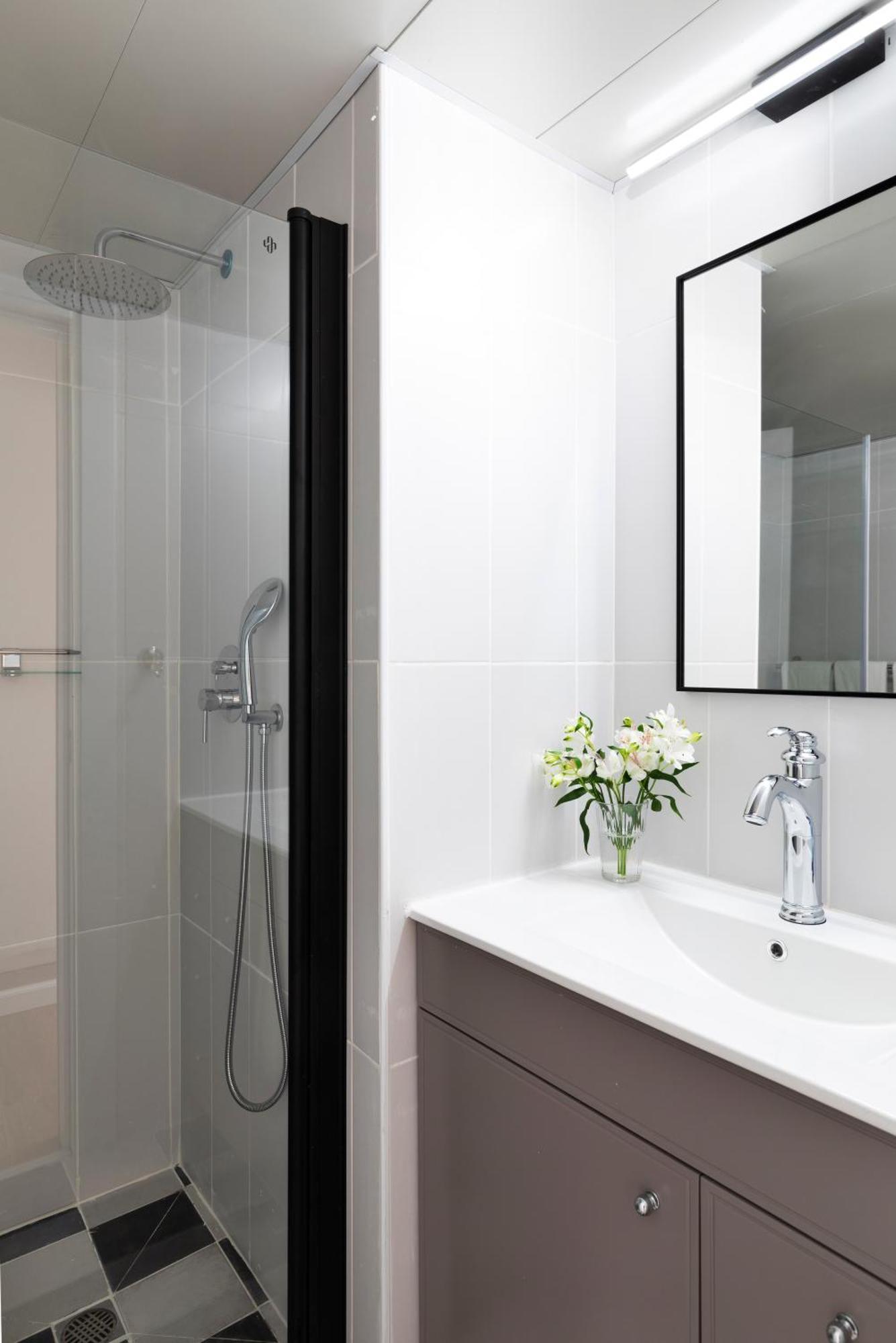 Localz - Arlozorov Apartment's * Tel Aviv