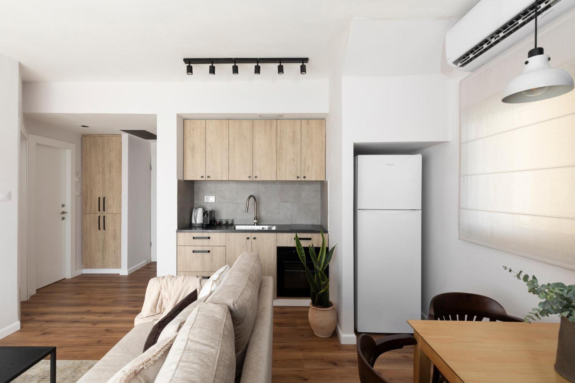Localz - Arlozorov Apartment's *